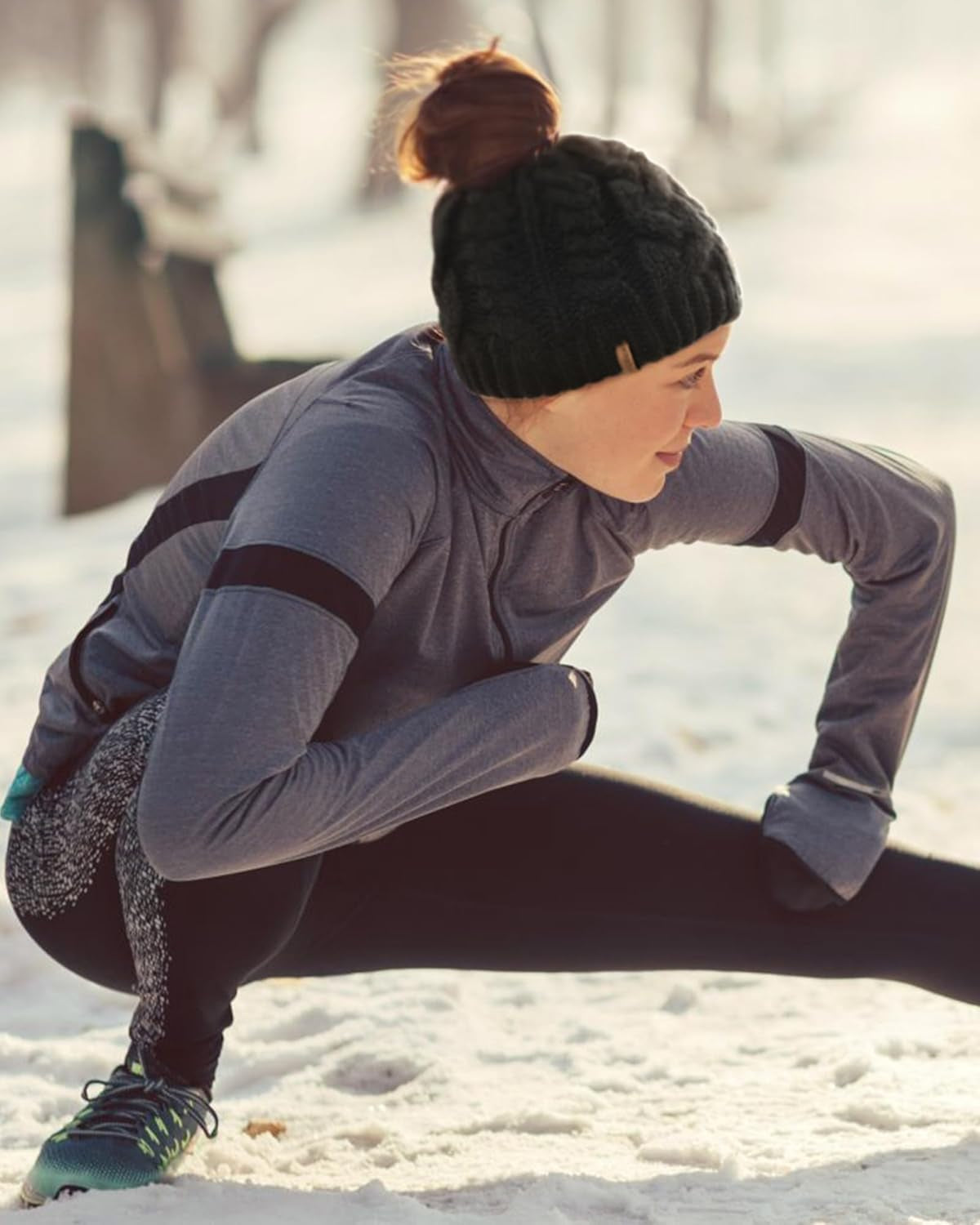 Ponytail Beanies for Women Messy Bun Winter Hat with Tail Hole Warm Lined Knit Skull Beanie Outdoor Runner Cap